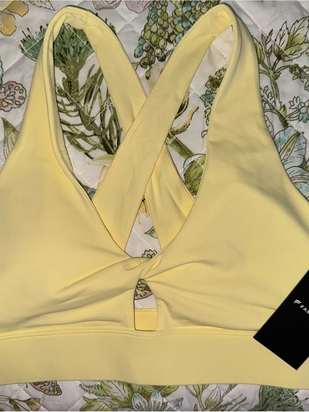 Fabletics Butter Yellow Oasis Twist Sports Bra NWT
